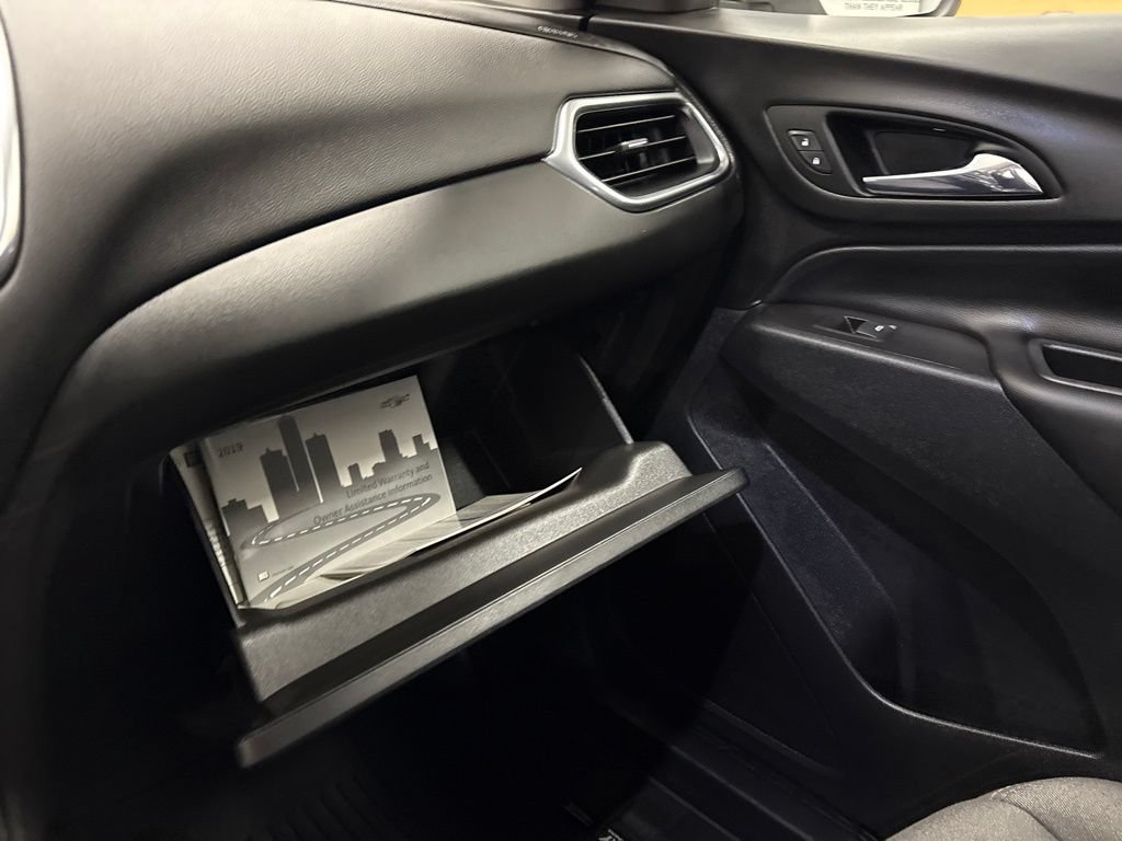 Used 2019 Chevrolet Equinox LT AWD/4WD image 27