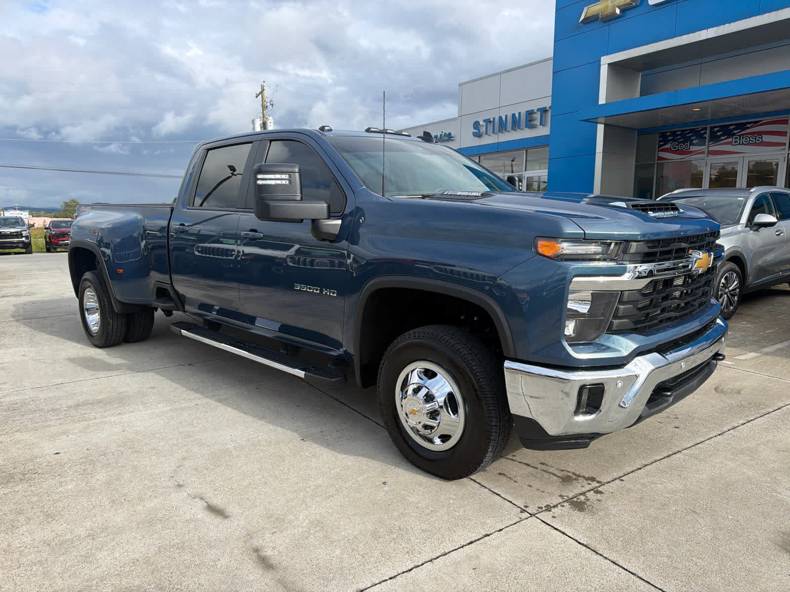 Used 2026 Chevrolet Silverado 3500 LT w/ All Star Edition AWD/4WD image 1