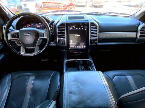 Used 2018 Ford F250 Platinum w/ Platinum Ultimate Package AWD/4WD image 15