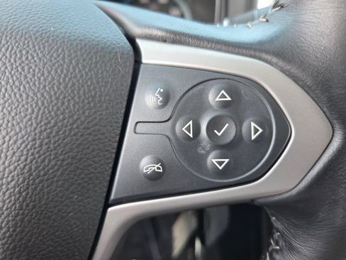 Used 2022 Chevrolet Colorado LT w/ Safety Package RWD image 26