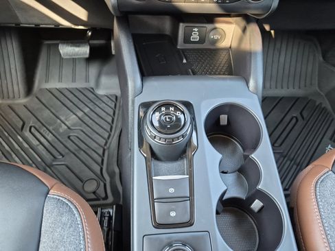 Used 2024 Ford Bronco Sport Outer Banks w/ Tech Package image 22