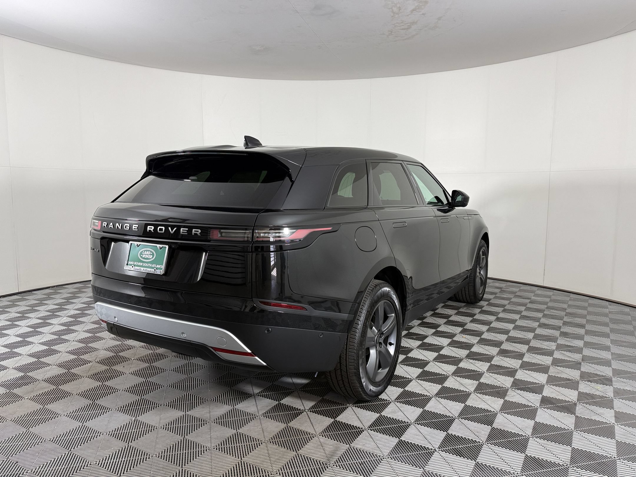 New 2026 Land Rover Range Rover Velar S AWD/4WD image 9