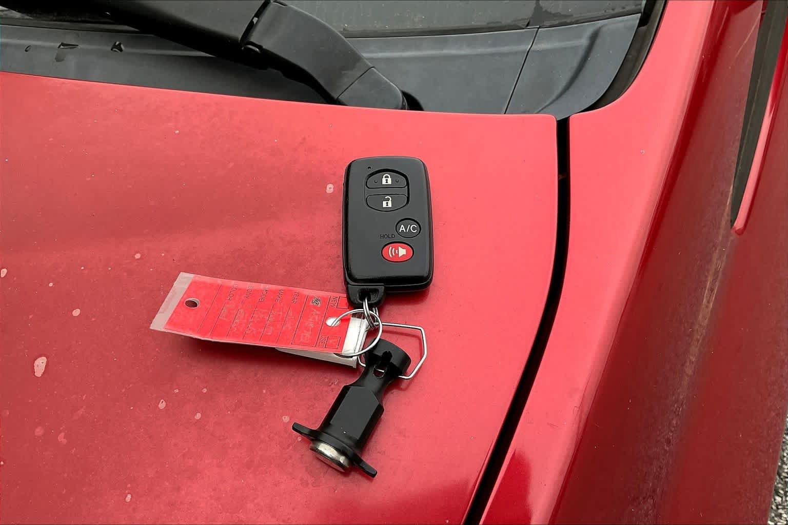 Used 2010 Toyota Prius Three w/ Solar Roof Pkg FWD image 14