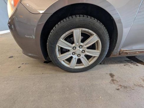 Used 2010 Buick LaCrosse CXL FWD image 11