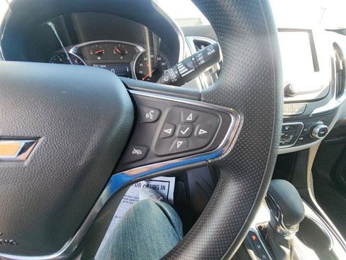 Used 2024 Chevrolet Equinox LS w/ LS Convenience Package FWD image 25