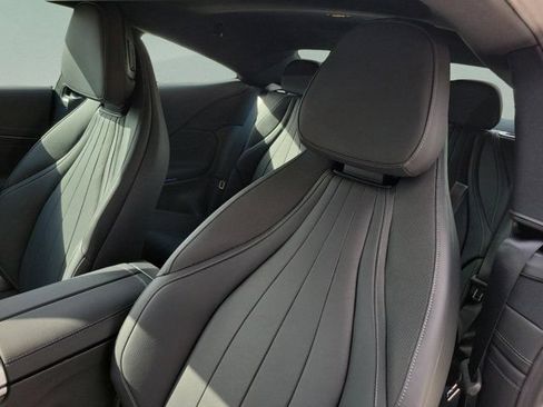 Used 2025 Mercedes-Benz CLE 300 4MATIC Coupe image 20