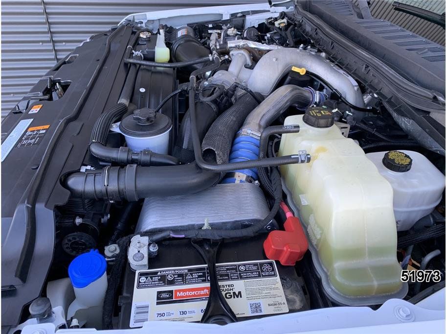 Used 2023 Ford F550 Luxury RWD image 11