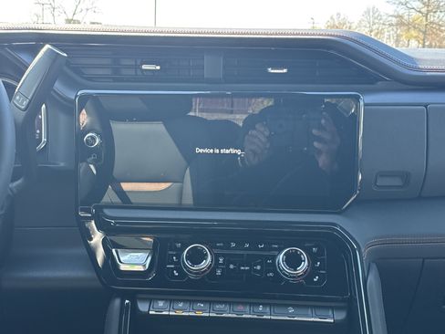 New 2026 GMC Sierra 2500 AT4 w/ AT4 Premium Plus Package image 28