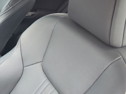 Used 2025 Lexus NX 250 FWD w/ Towing Package (2000 Lbs) image 8