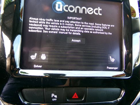 Used 2020 Jeep Cherokee Limited AWD/4WD image 28
