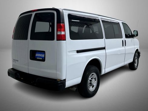 Used 2023 Chevrolet Express 3500 LS image 5