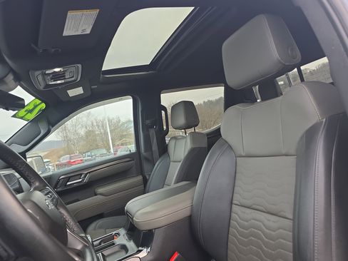 Used 2023 Chevrolet Silverado 1500 ZR2 w/ Technology Package image 14