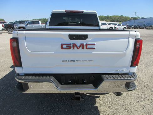 New 2026 GMC Sierra 2500 SLT w/ SLT Premium Package AWD/4WD image 6