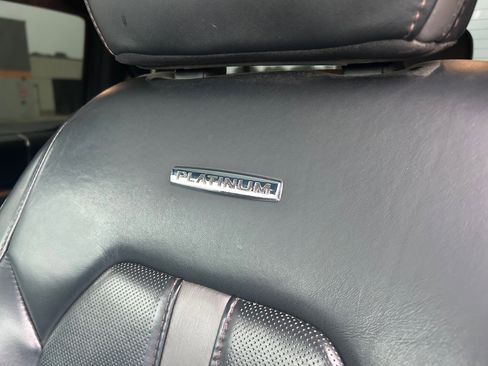 Used 2019 Ford F150 Platinum w/ Equipment Group 701A Luxury AWD/4WD image 13