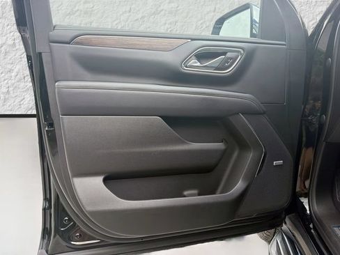 Used 2023 Chevrolet Tahoe Premier AWD/4WD image 24
