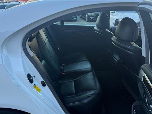 Used 2013 Lexus LS 460 w/ Comfort Pkg image 12