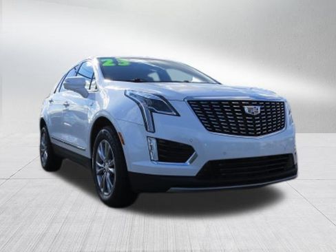 Certified 2023 Cadillac XT5 Premium Luxury w/ LPO, Floor Liner Package image 9