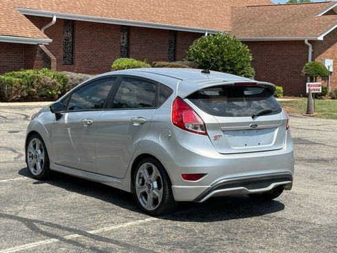 Used 2015 Ford Fiesta ST FWD image 5