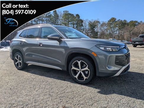 New 2025 Volkswagen Tiguan SE image 1