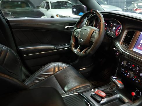 Used 2019 Dodge Charger SRT Hellcat w/ Navigation & Travel Group image 32