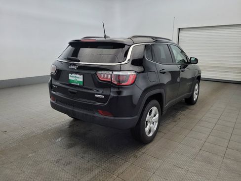 Used 2019 Jeep Compass Latitude w/ Popular Equipment Group AWD/4WD image 9