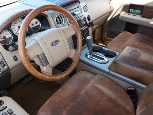 Used 2007 Ford F150 Lariat image 12