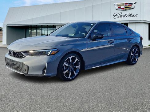 Used 2025 Honda Civic Sport image 3