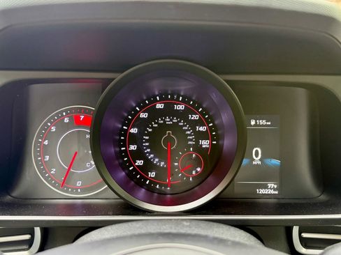 Used 2022 Hyundai Elantra SEL FWD image 17