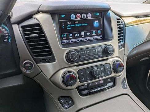 Used 2017 GMC Yukon Denali image 12