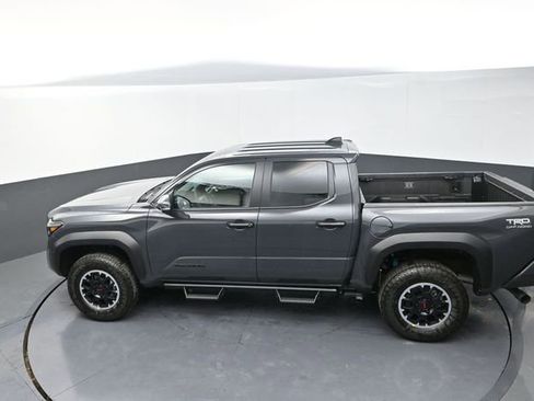 Used 2025 Toyota Tacoma TRD Off-Road w/ TRD Off Road Upgrade Package image 25