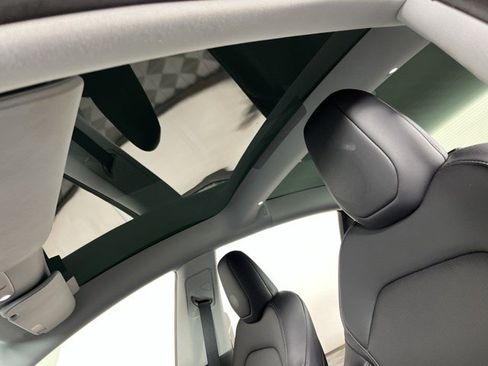 Used 2024 Tesla Model 3 Standard Range RWD image 30