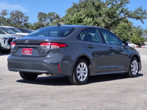Certified 2025 Toyota Corolla LE FWD image 5