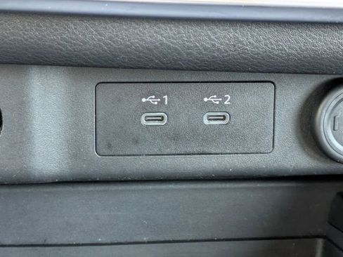 Used 2025 Nissan Rogue SV image 24