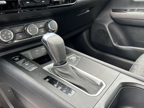 Used 2025 Nissan Kicks SV FWD image 18