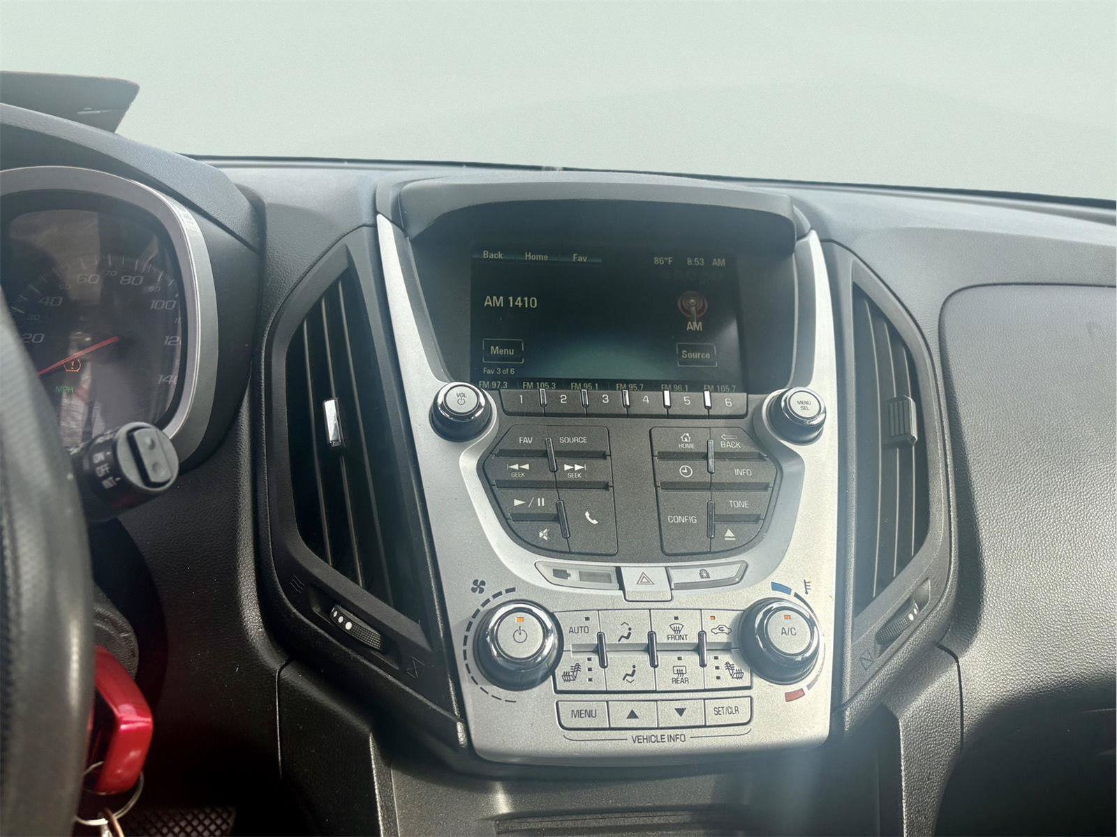 Used 2015 Chevrolet Equinox LT AWD/4WD image 13