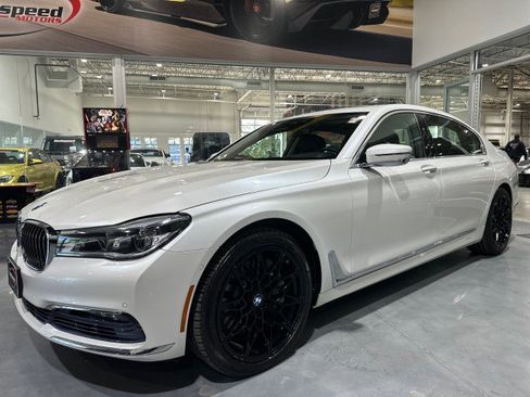 Used 2017 BMW 750i xDrive AWD/4WD image 14
