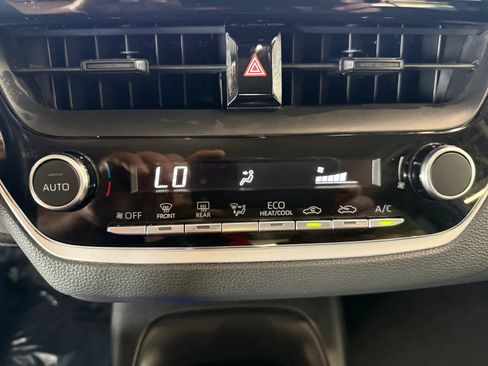 Used 2024 Toyota Corolla LE FWD image 17