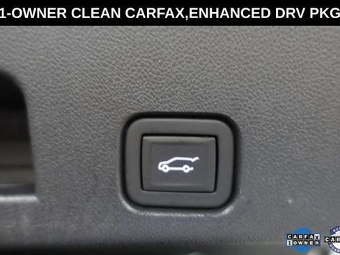 Used 2024 Chevrolet Traverse RS FWD image 25