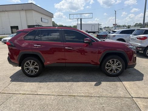 Used 2024 Toyota RAV4 Limited w/ Advanced Technology Package AWD/4WD image 3