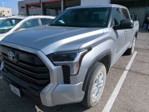 Used 2025 Toyota Tundra SR5 w/ SR5 Premium Package image 13