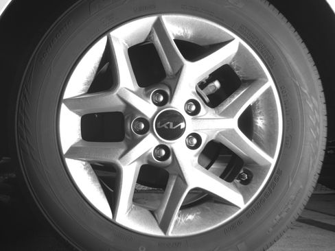 Used 2025 Kia Soul LX w/ LX Technology Package image 14