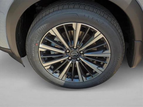 New 2026 Nissan Pathfinder Platinum FWD image 22