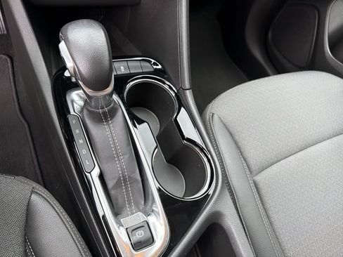 Certified 2024 Buick Encore GX Preferred w/ Comfort Package FWD image 23