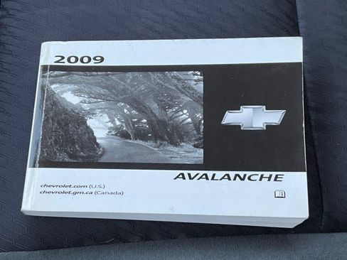 Used 2009 Chevrolet Avalanche LT w/ Convenience Package #1 image 30