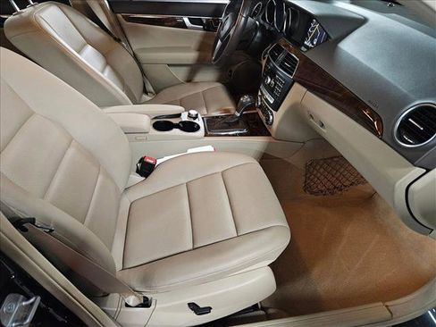 Used 2012 Mercedes-Benz C 250 C 250 Sport image 22
