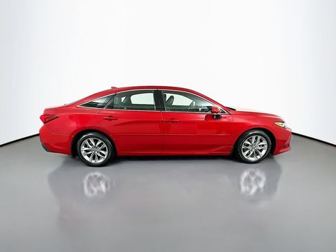 Used 2022 Toyota Avalon XLE image 4