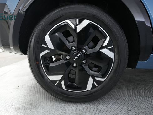 Used 2023 Kia Niro Wind w/ Wind Preserve Package FWD image 22