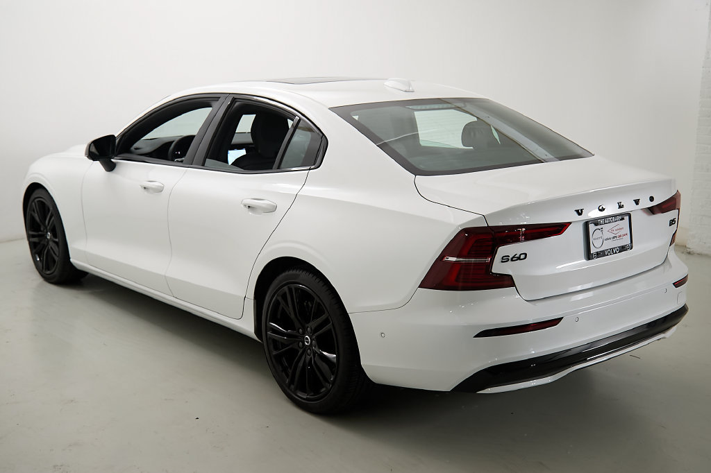 Certified 2025 Volvo S60 B5 Ultra AWD/4WD image 7