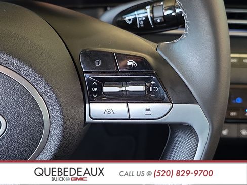 Used 2025 Hyundai Elantra SEL FWD image 14