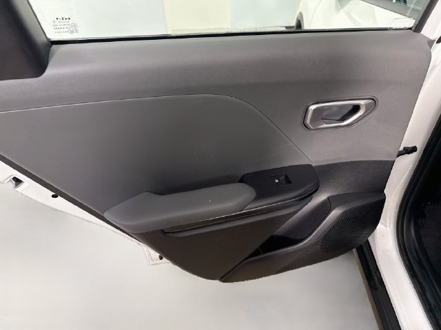 Used 2026 Kia K4 FWD image 25